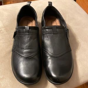 Rockport women’s shoe size 9